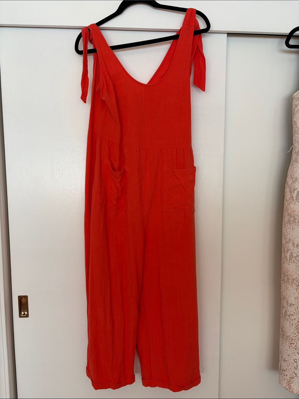 Sleeveless Tie-Shoulder Women's Jumpsuit